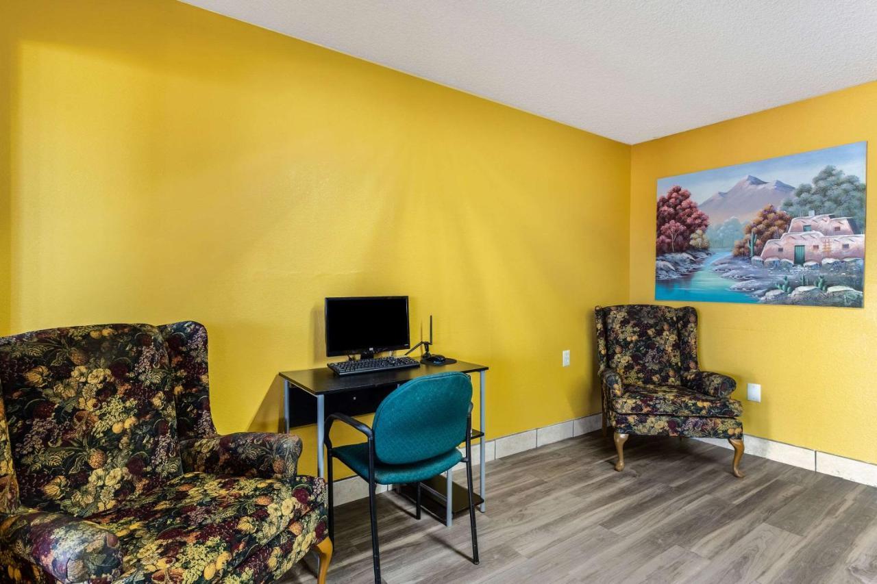 Hotel Econo