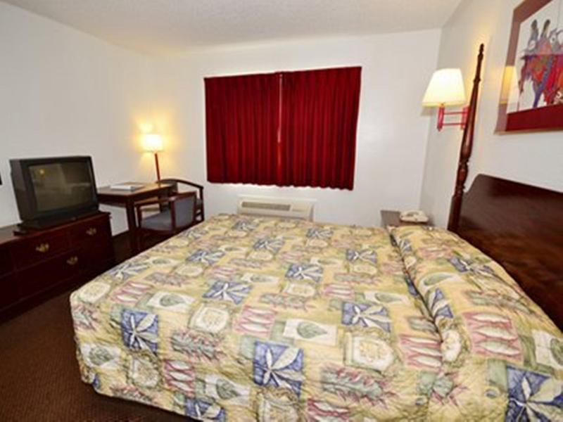 Econo Hotel