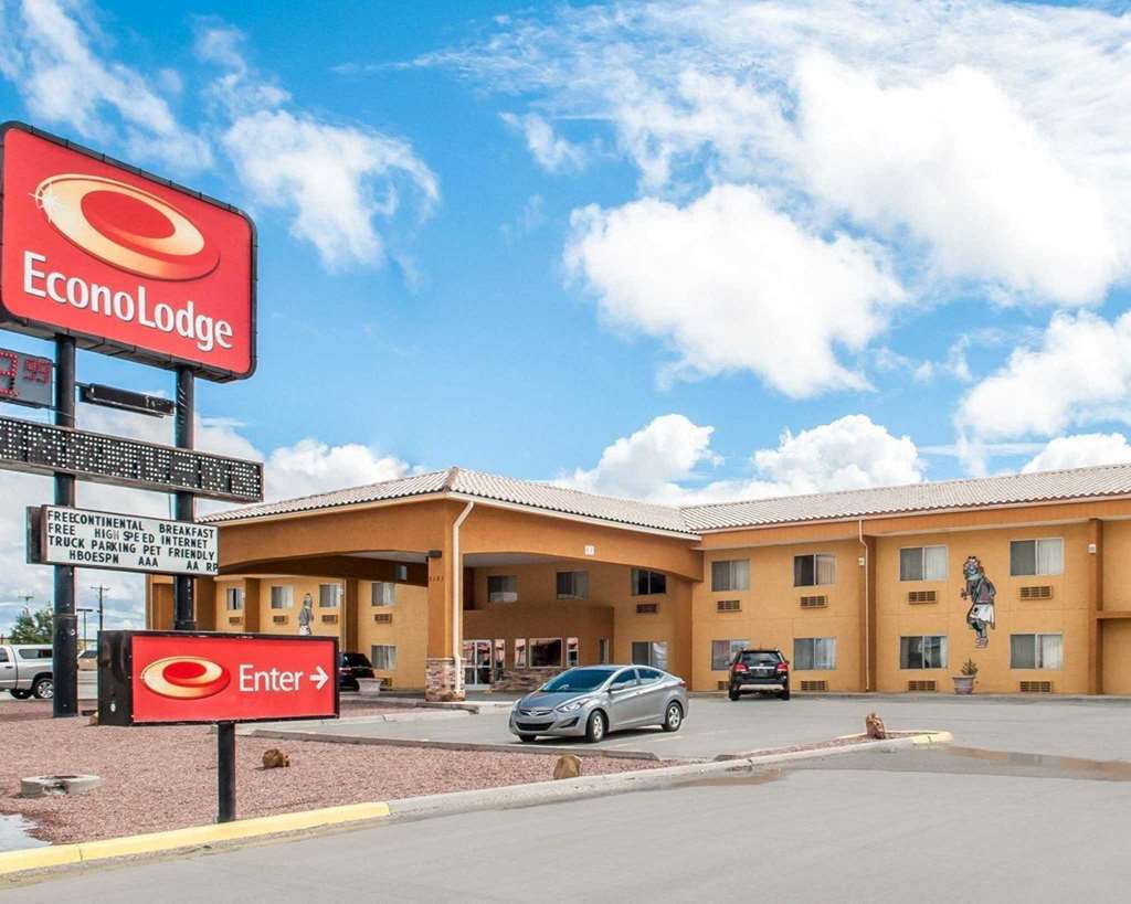 Econo Hotel