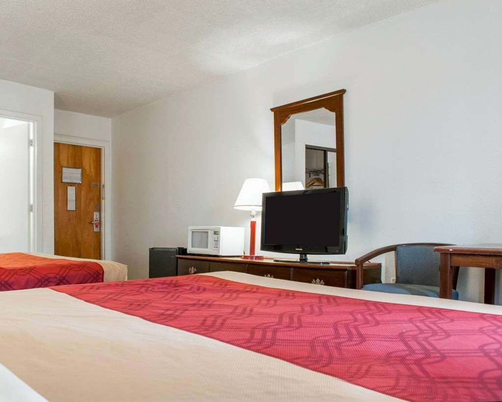 Hotel Econo 2*